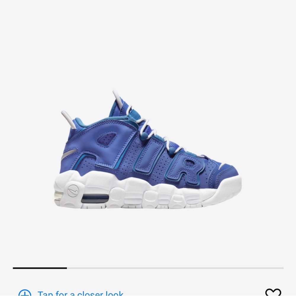 Like new boys Nike Uptempo size5